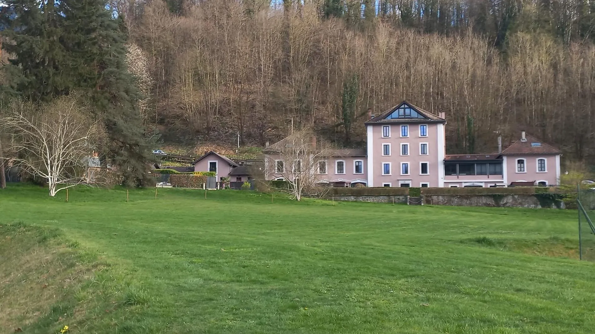 Residence Du Parc Saint-Martin-dʼUriage